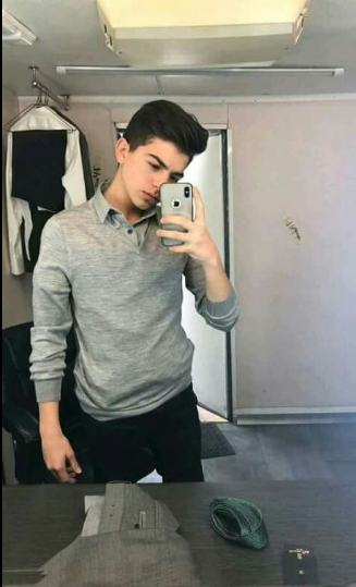 <em>Esteban López</em>